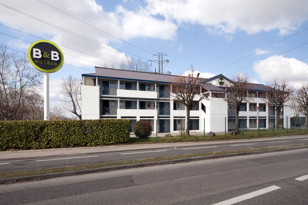 B&B Hotel Lyon St Priest Hotel 2*