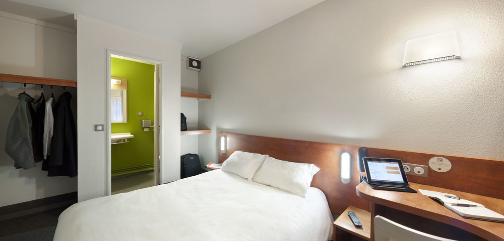 B&B Hotel Lyon St Priest 2*